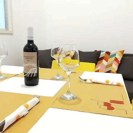 Vicino Al Mare Con Giardino E Parcheggio Privato