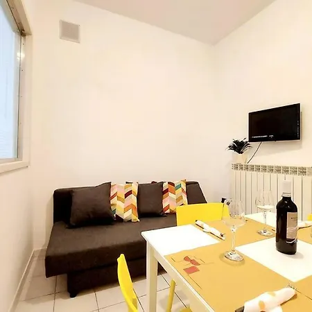 Lejlighed Vicino Al Mare Con Giardino E Parcheggio Privato *